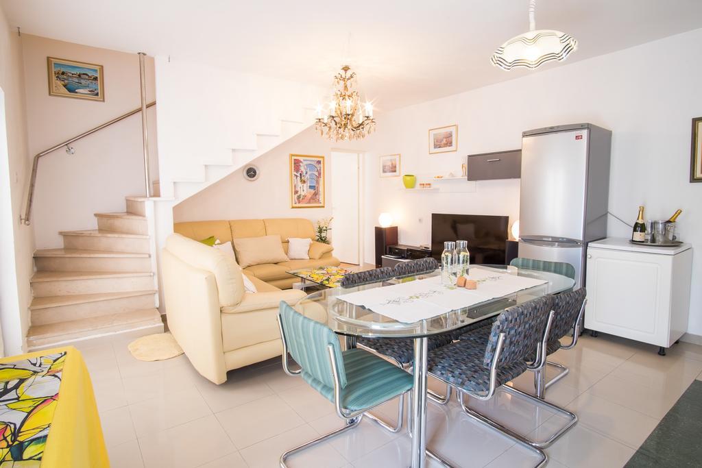 Apartment Katarina Malinska Chambre photo